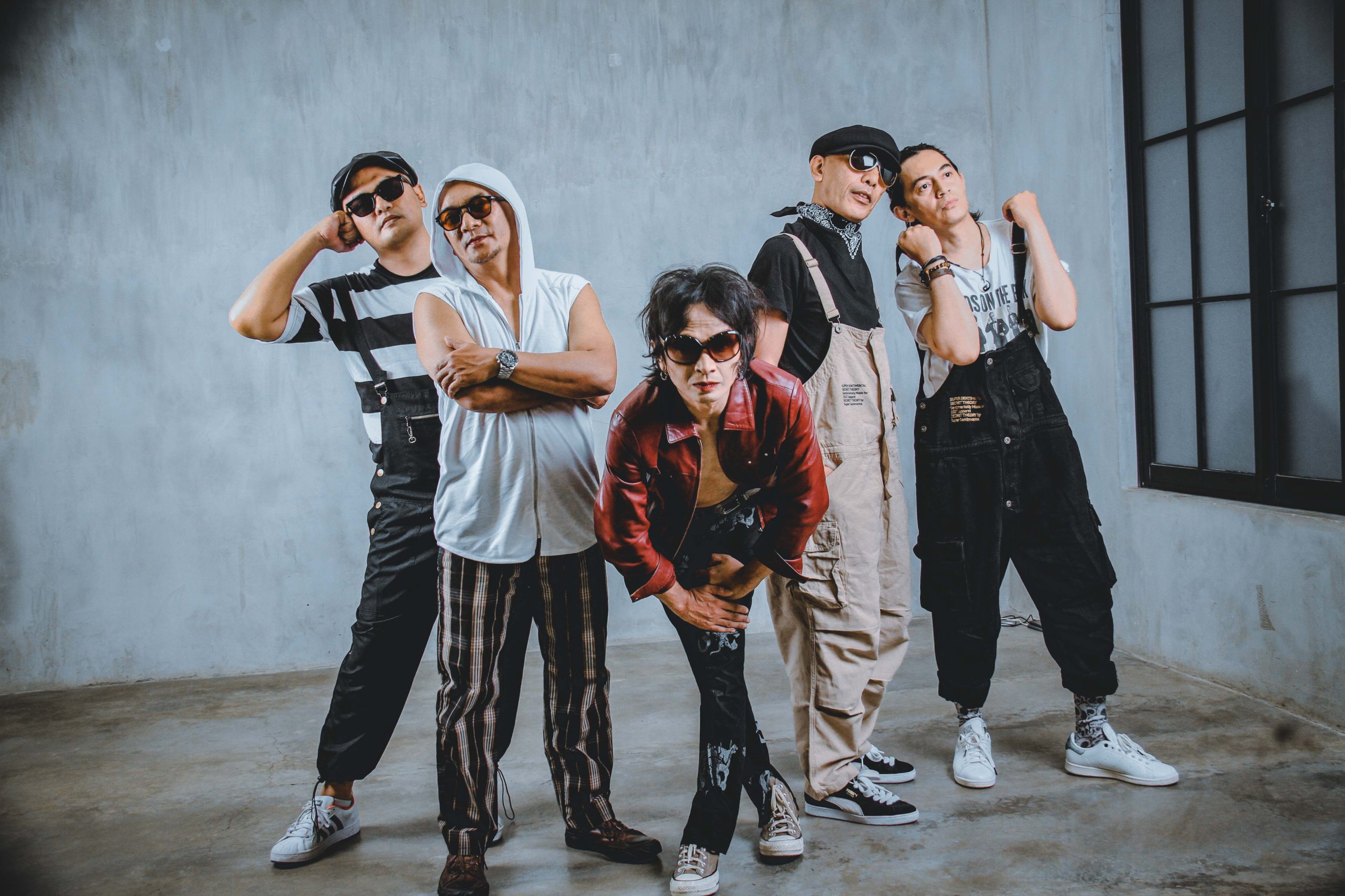 “Crazy In Love” Lagu nuansa new wave, di rilis BandSAT! band bentukan Yuke “Dewa19”
