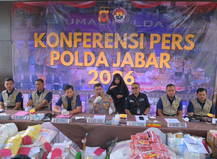 Gudang di Sumedang Jadi Tempat Oplos dan Jual Ulang Makanan Kadaluwarsa, Untung Capai Rp380 Juta