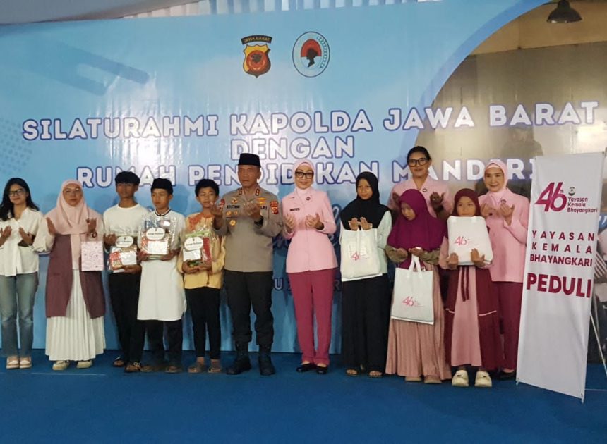 Kapolda Jabar Buka Puasa Bersama Pengamen di Batununggal, Siap Jadi Bapak Asuh