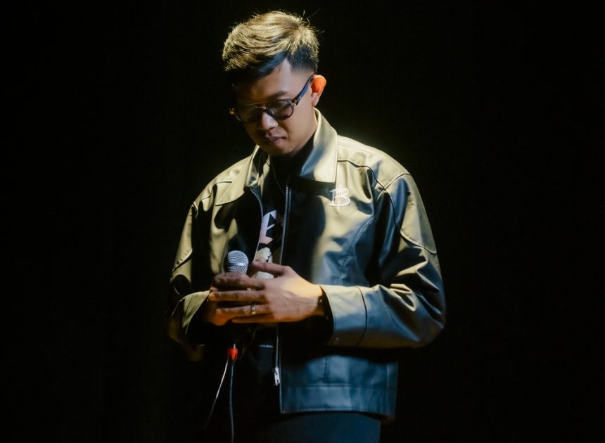 ‘Luka Yang Kutunda’ lagu perdana Zeky Ardian,  musisi cover berseragam PNS.