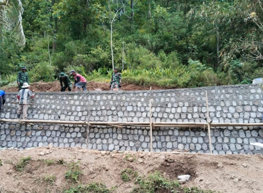 Talud Penahan Longsor Sepanjang 10 Meter Hasil TMMD 127 Kodim Wonogiri Rampung 100%