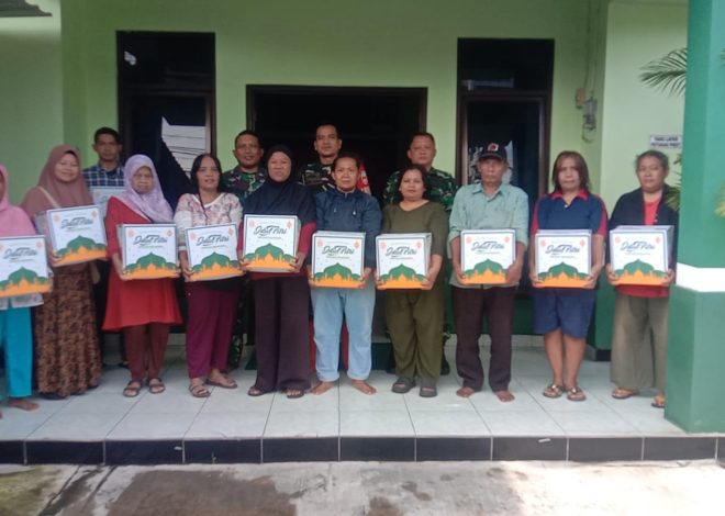 Marhaban Ya Ramadhan, Danramil 03 Serengan Bagikan Sembako untuk Warga Binaan Babinsanya.