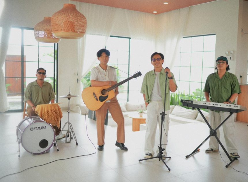 “Masa Tenggang”, Lagu baru SLARAS tentang fase masih pacaran tapi rasanya sendirian.